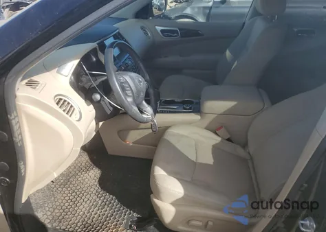 2017 Nissan Pathfinder S z USA, uszkodzony, nr VIN 5N1DR2MM0HC643292